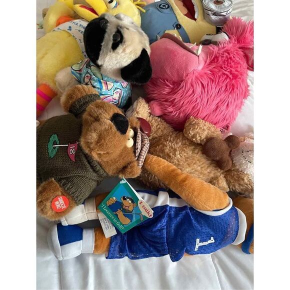 Disney and more bundle of plush toys 9 - Picture 4 of 4